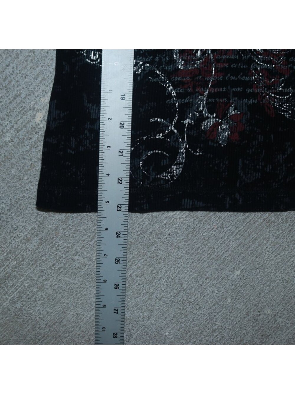 Lena Lace Trim Graphic Henley Long Sleeve T-Shirt Black Small - Picture 7 of 7